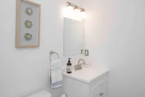 Private garden apartment in historic Upper Fells Point - Image 3