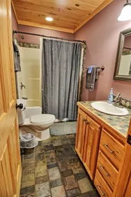 Experience comfort at Incommunicado in Warrensville, NC—a cozy 4-bedroom cabin for 10! - Image 4