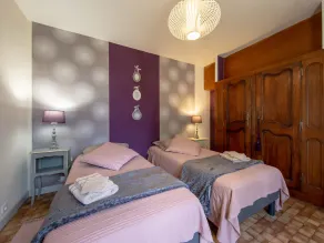 Charming Country Retreat: Jacuzzi, Sauna, Fireplace - Near Paris - Image 4
