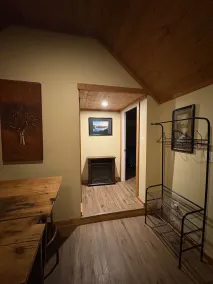 Private Woodsy Cabin close to River and Keosauqua - Image 2