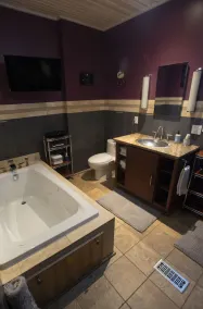 Perfect downtown location - Image 5