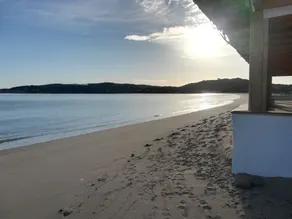 Hus med have tæt på stranden - Image 3