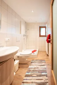 Apartment for 1-2 people, separate bedroom, shower / toilet, balcony, 40 sqm - Image 3
