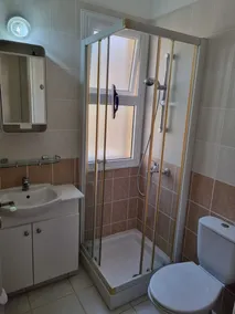 Cyprus Townhouse Pool Patio Aircon Free Parking - Image 3