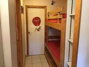 Appartamento \"Charmant dans Chalet\" con vista sulle montagne, terrazza privata e Wi-Fi - Image 4