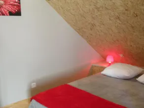 Maison cocooning avec piscine et sauna au cœur de la nature - Image 5