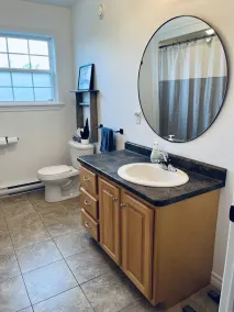 Relaxing Retreat in the Heart of Lunenburg County - Image 2