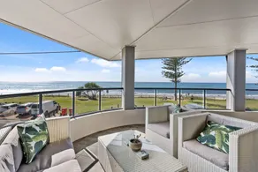 Arguably the best uninterrupted beach views in Lennox Head. - Image 4
