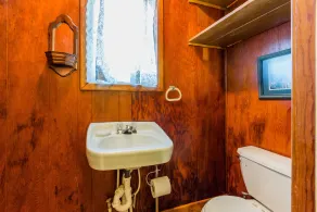 Sherwood Pines Inn -Spacious 2-bedroom at Texoma sleeps up to 8! - Image 3