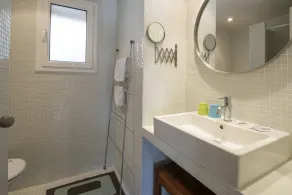 2 bedroom apartment with sea views terrace 2 minutes walking to Sa Tuna in Begur H44 - Image 3