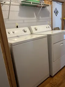 Cozy Mobile Home In Just the Right Place. - Image 3