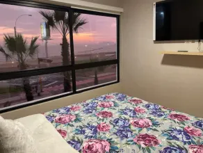 New apartment with pool facing the sea - Image 3