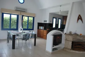 First Line Peaceful location Private Large HEATED POOL, Villas for Groups - Image 2