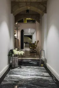 SU29 Boutique Hotel - Image 2
