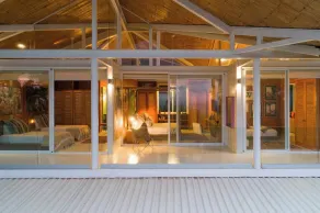 Tropical treetop ocean view - Image 4