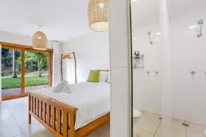 Fuller Holidays - The Rock Beach House on Belongil Beach - Image 5
