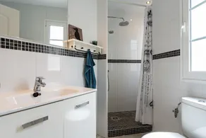 Maison de vacances 'Karma' avec piscine partagée, Wi-Fi et climatisation - Image 3