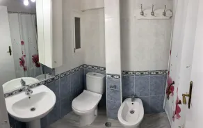 Appartement-Famille-Salle de bain privée-Vue ville-3 bedroom-balcony (E1EV) - Image 2