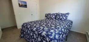Alaskan hideaway 2 bedroom apt by lakes, airport, hiking - Image 2