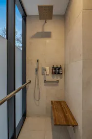 Mirror Villas - Modern Retreat with private hot tubs and mountain view - Image 5