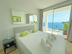 Villa Sky for 8 people with exceptional views of the Mediterranean Sea  - Image 5