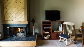 3160 Aspen Grove - Image 2