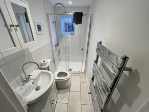 2 Bedroom Apartment ST9A, Ryde, Isle of Wight - Image 3
