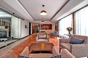 Magna Hotel and Suites - Image 2
