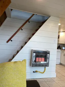 Perfect lake front cottage! Now with stairs to the water!  - Image 2