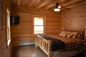 Private Log Cabin with an AMAZING VIREW!!!  Hot Tub and Sleeps up to 14 - Image 5