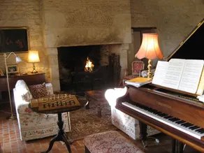 Chateau med opvarmet pool, Floodlit Tennisbane, Grand Piano, WIFI, i 18 acres. - Image 5