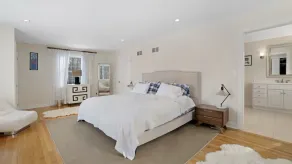6-Acre Luxurious Country Home with Goddess Point Lookout - Image 5