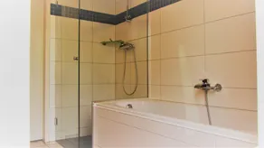 Casa confortável, com jardim, jardim de Inverno, sauna e lareira - Image 4
