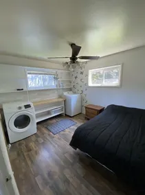 Entire Home with Lakeview - Image 5