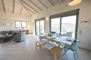 Luxury 4 Bedroom Villa With Private Pool and Panoramic Sea View - Image 3