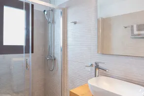 Appartamento 'Dendrinos House' con vista mare, Wi-Fi e aria condizionata - Image 5