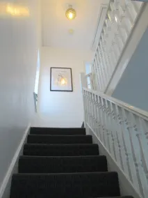 Large 4 bedroom house -perfect for contractors. - Image 2
