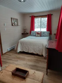 White Tail Cabin located on 100 private forested acres, in a Crown Game Preserve - Image 5