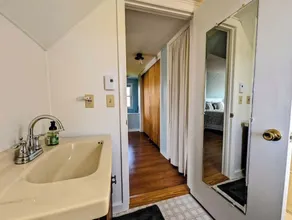 NEW Beachy Watering Cove Cottage - Image 4