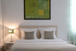 Holiday home in the heart of the Village for 10 adults and 4 children max. - Image 4