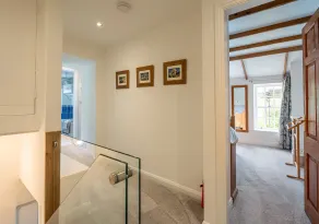 An exceptional holiday home for 6 people & 2 dogs with multi-fuel stove, WiFi & electric car charger - Image 2
