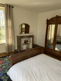 Beautiful old 4 bedroom family house in peaceful and tranquil location - Image 5