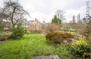 SHENLEY, pet friendly, character holiday cottage in Broadwell - Image 5