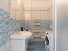 Fin lejlighed for 4 gæster med WIFI, pool, TV, terrasse og kæledyr tilladt - Image 2