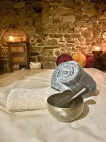 Mercier de Montigny - Les Chambres du Beffroi - SPA et Massage - Image 2