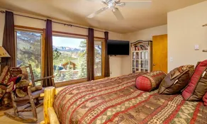 Tranquil Duplex Home - Image 5