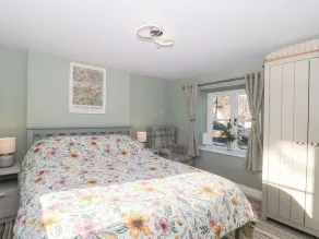 The Corner Cottage - Image 5
