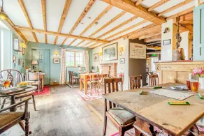 Grace - Tiger Inn - Image 3