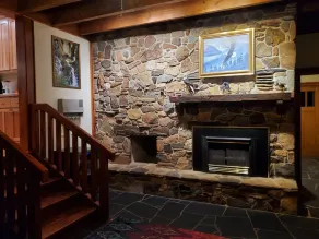 Eagle's Nest by Table Rock. Perfect for Hickers, Cyclers, and Swimmers. - Image 3