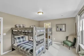 4,000 sqft Cozy Mtn Home! Huge Game Room! Family Friendly Pool Table - Image 4
